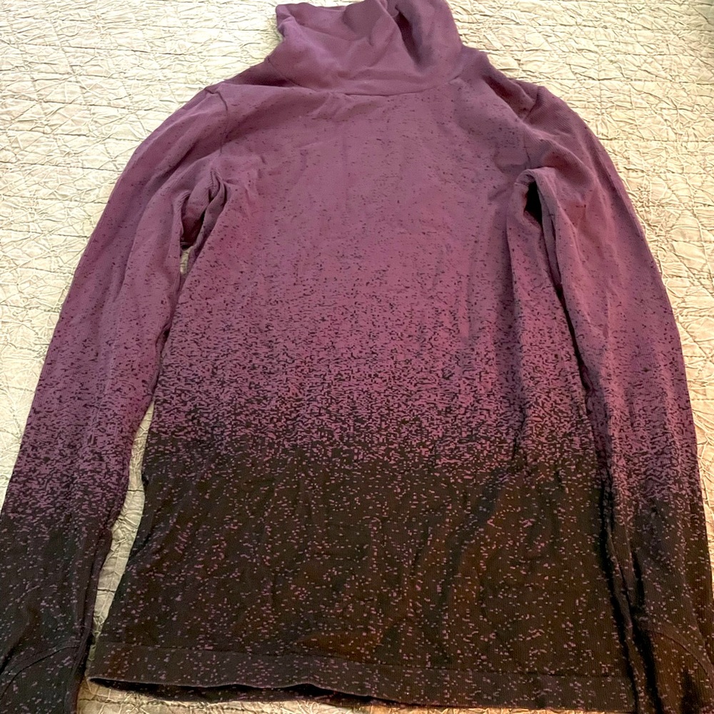 Athleta size Medium stretch purple and black tunic.